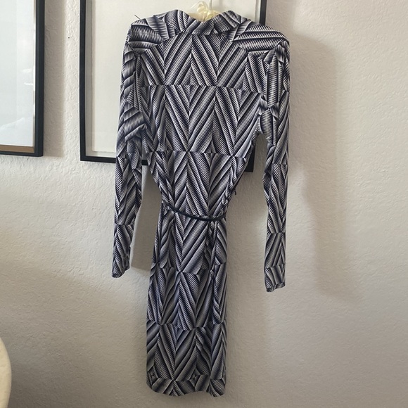 Anne Klein size small blue collared button up dress with blue belt - Picture 6 of 7